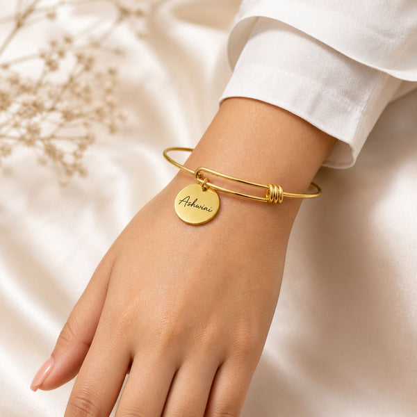 Women's Sleek Name Bracelet